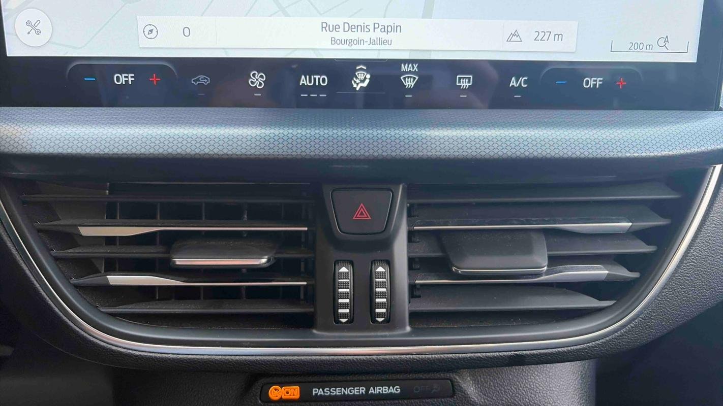 Ford Focus - Photo 21