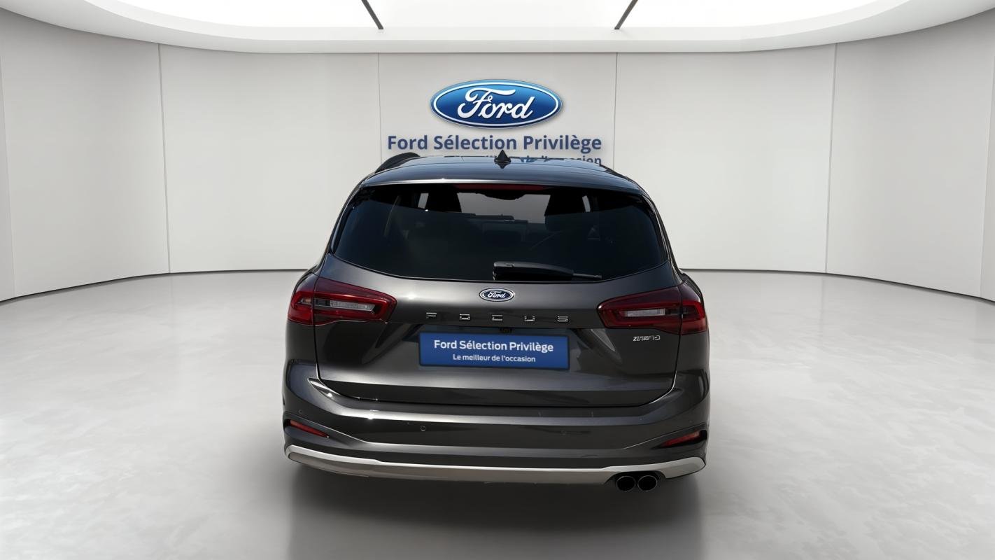 Ford Focus - Photo 4