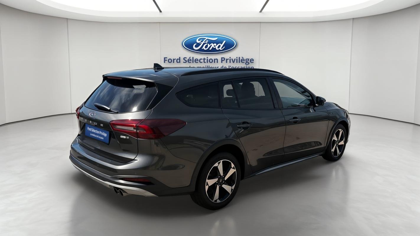 Ford Focus - Photo 5