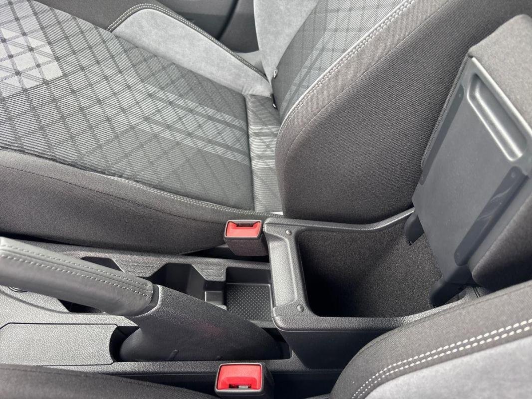 Volkswagen Polo - Photo 12