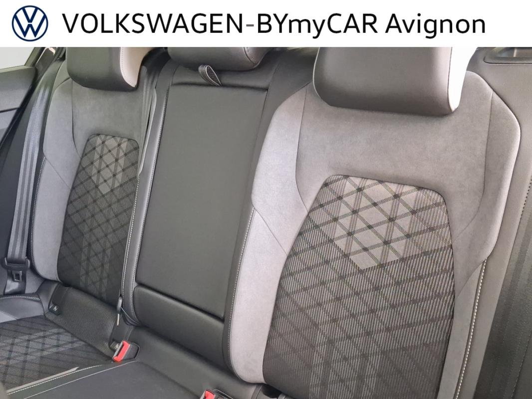 Volkswagen Golf - Photo 25