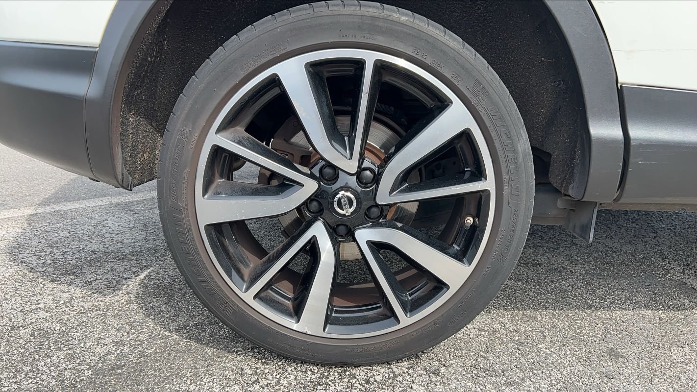 Nissan Qashqai - Photo 16