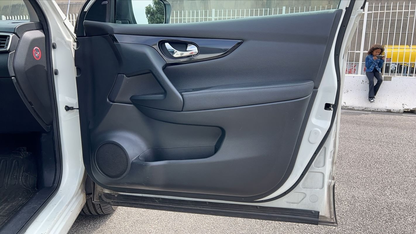 Nissan Qashqai - Photo 22
