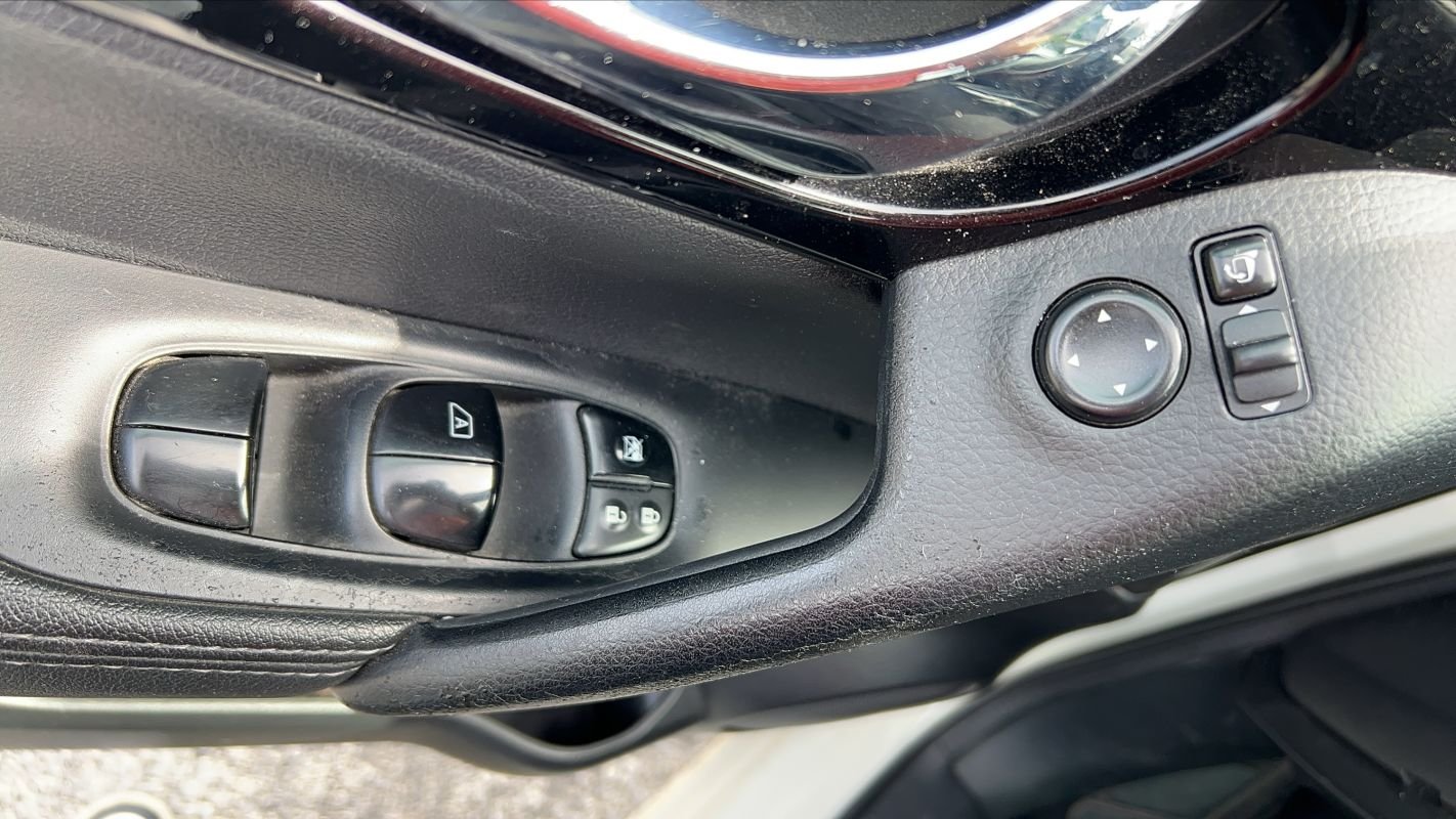 Nissan Qashqai - Photo 23