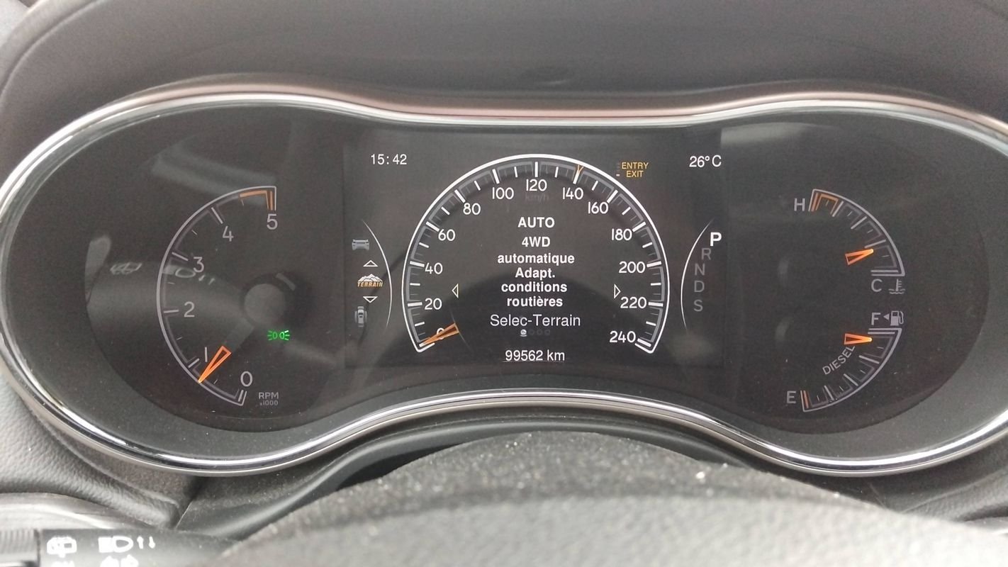 Jeep Grand Cherokee - Photo 12