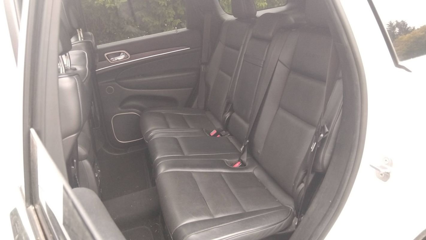 Jeep Grand Cherokee - Photo 9