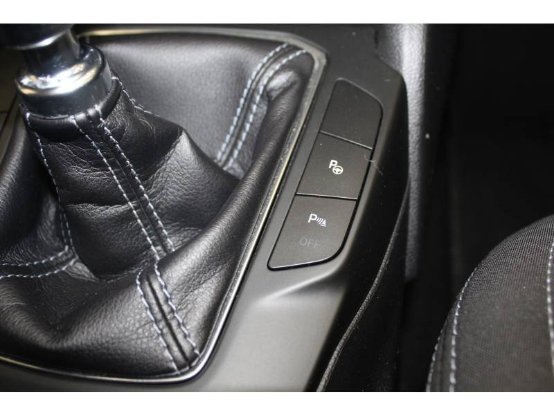 Ford Focus - Photo 34