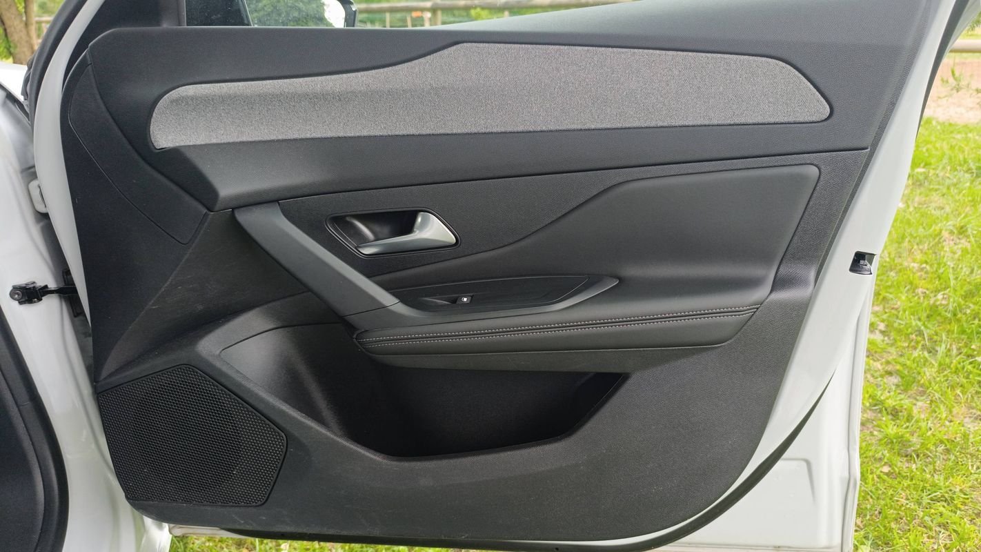 Peugeot 308 - Photo 23
