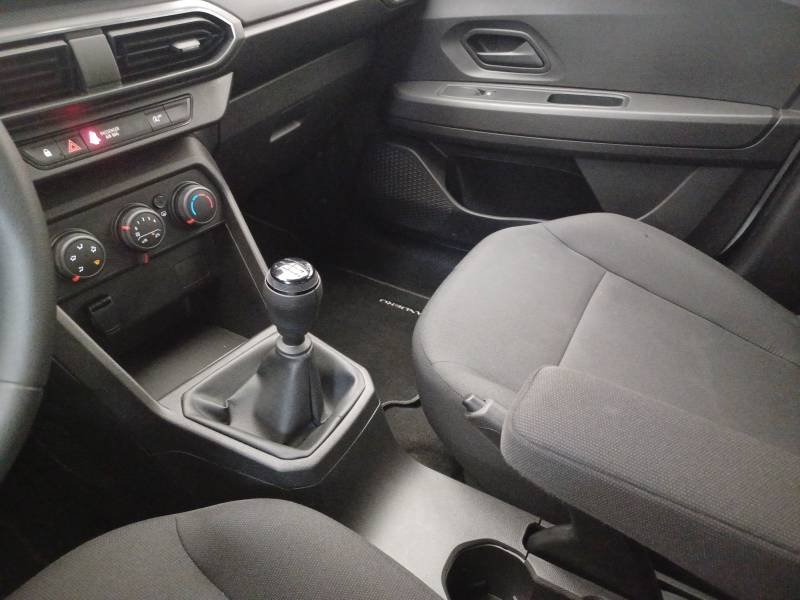 Dacia Sandero - Photo 28