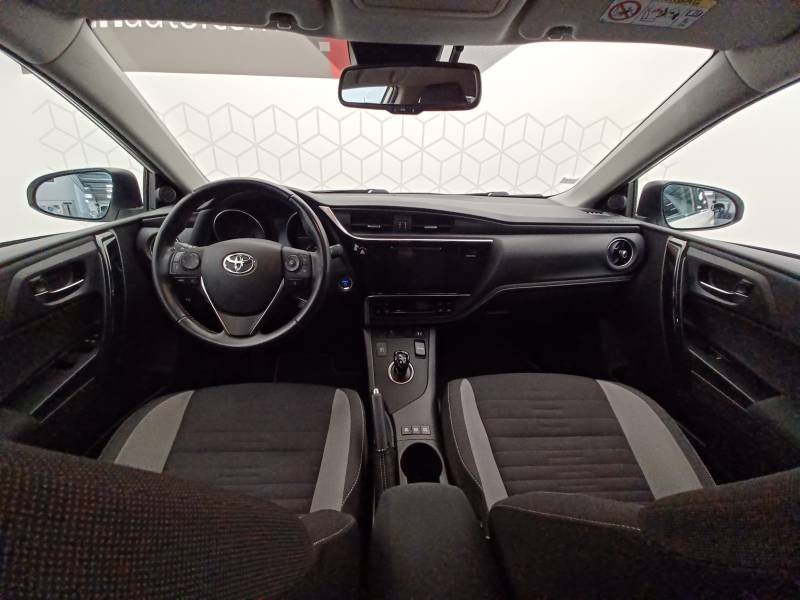 Toyota Auris - Photo 12