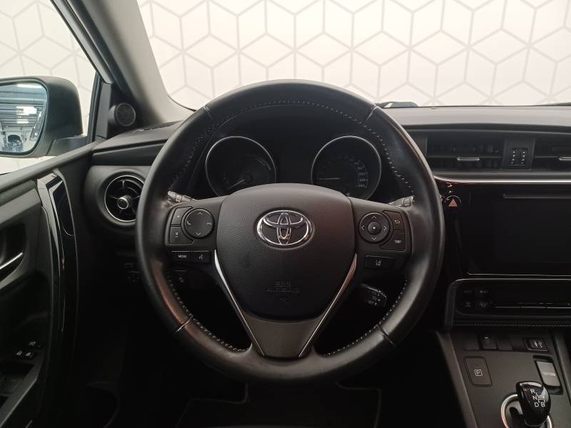 Toyota Auris - Photo 13