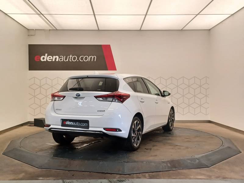 Toyota Auris - Photo 2