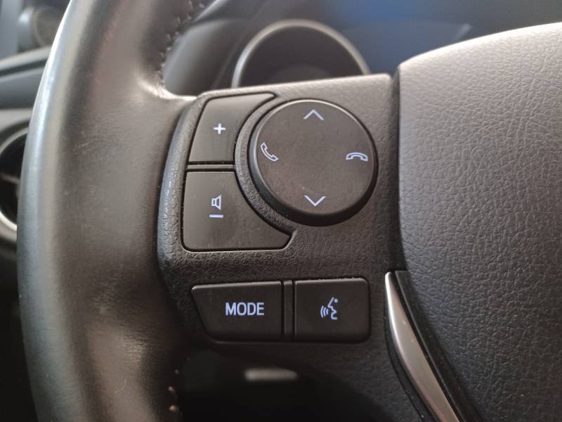 Toyota Auris - Photo 25