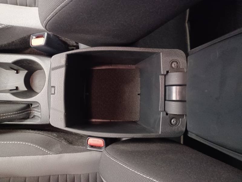 Toyota Auris - Photo 27