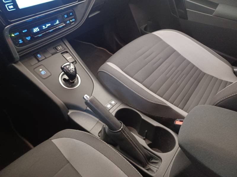 Toyota Auris - Photo 28