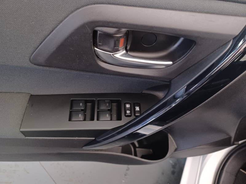 Toyota Auris - Photo 37