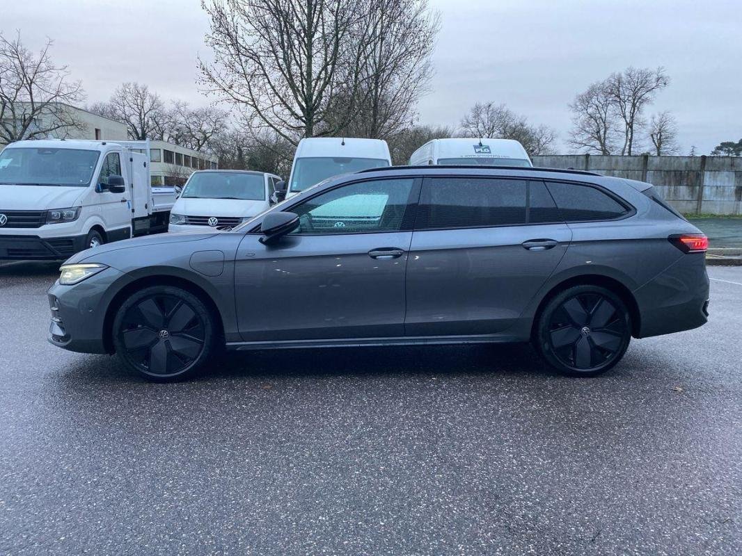Volkswagen Passat - Photo 3