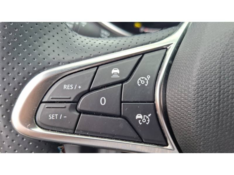 Renault Clio - Photo 24