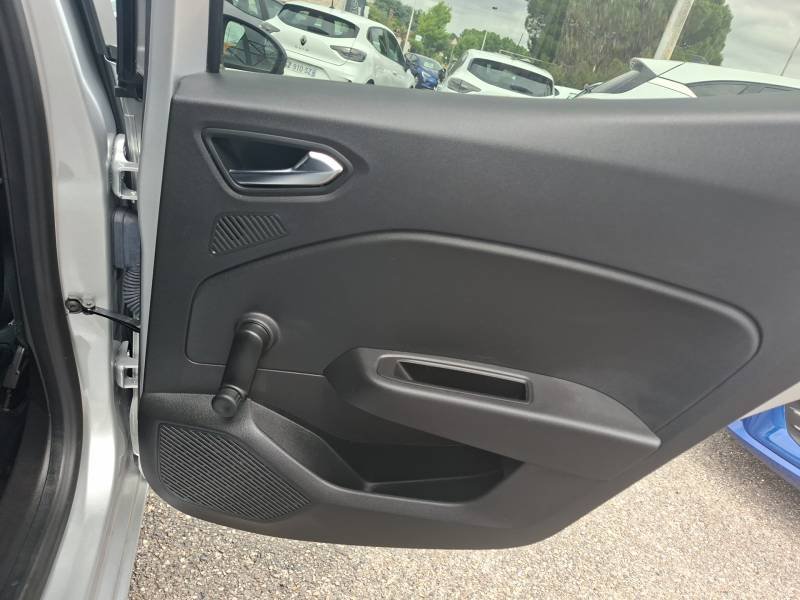 Renault Clio - Photo 32