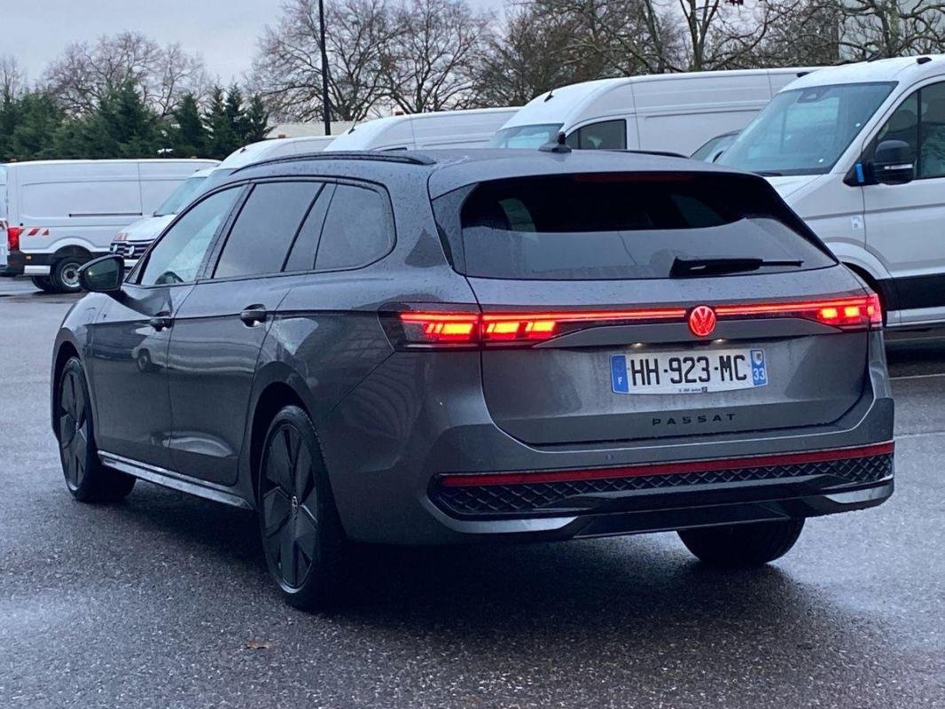 Volkswagen Passat - Photo 4