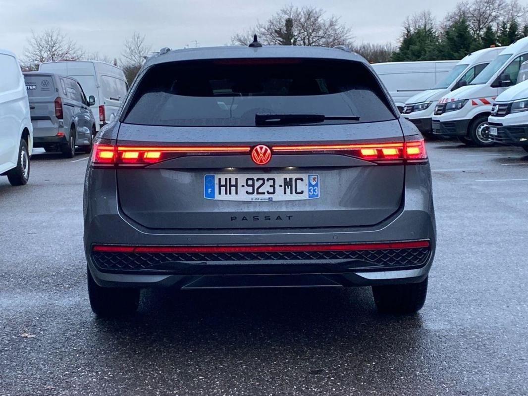 Volkswagen Passat - Photo 5