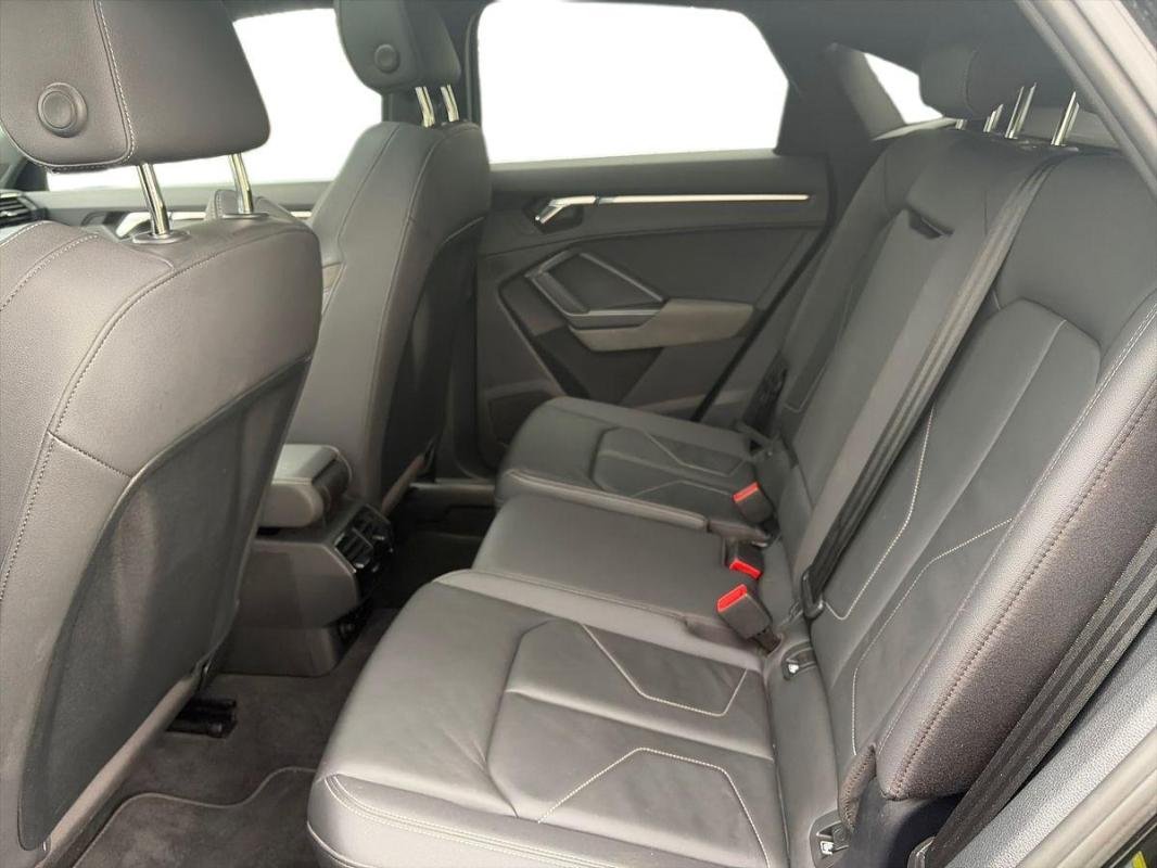 Audi Q3 Sportback - Photo 23