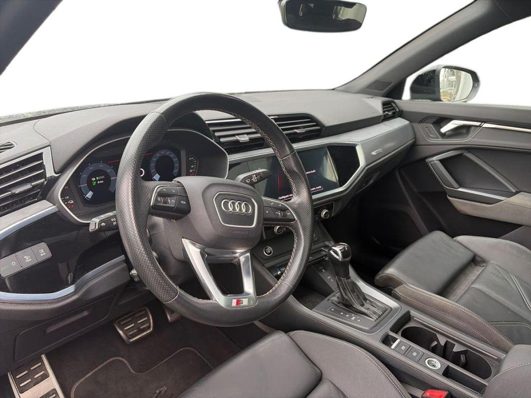 Audi Q3 Sportback - Photo 9