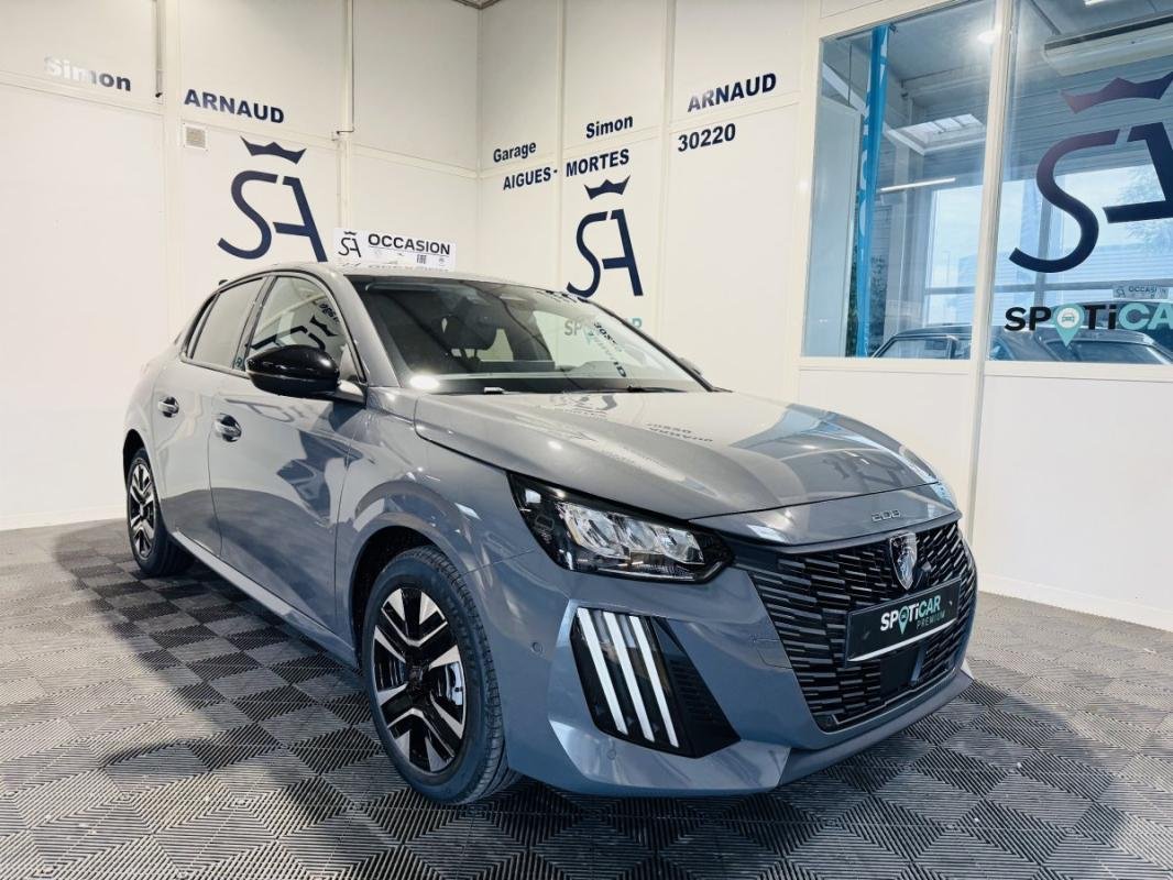 Peugeot 208 - Photo 1