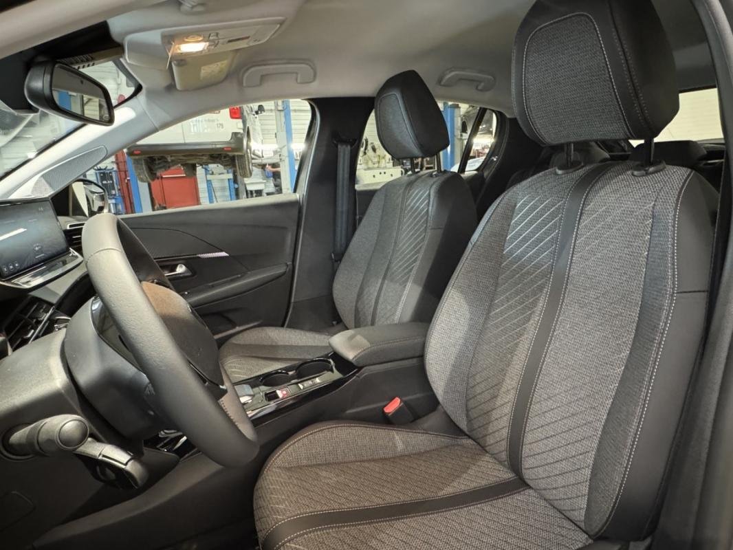 Peugeot 208 - Photo 16
