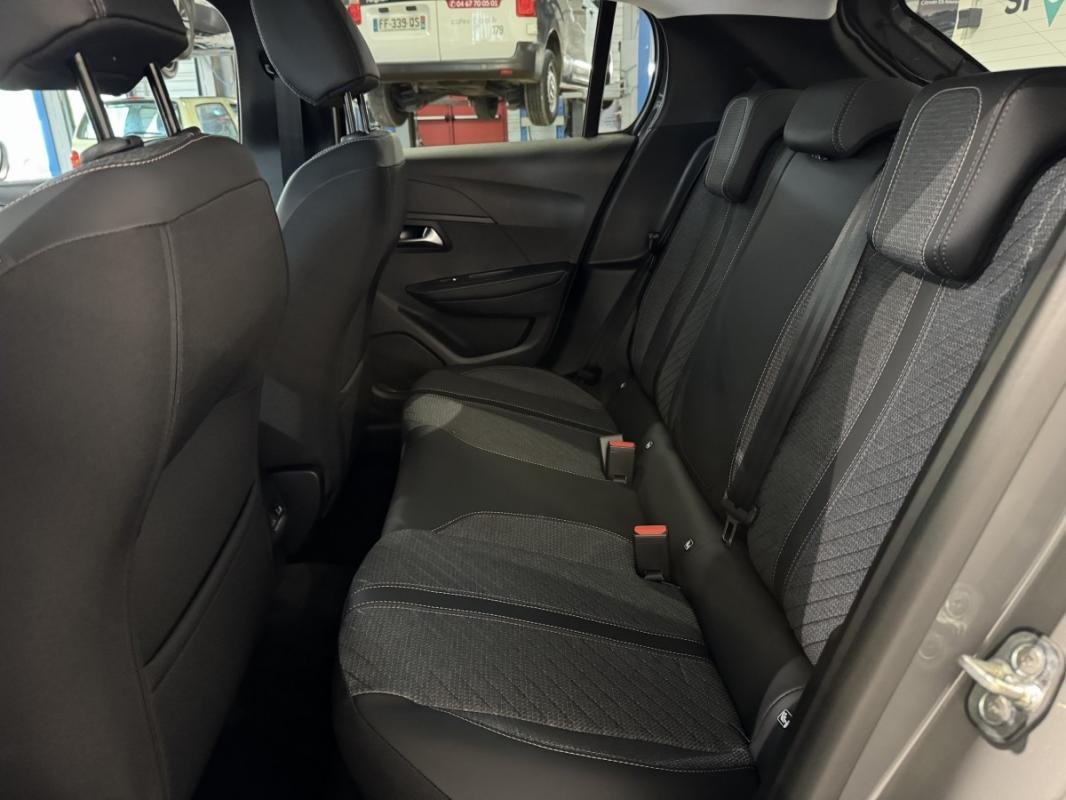 Peugeot 208 - Photo 17