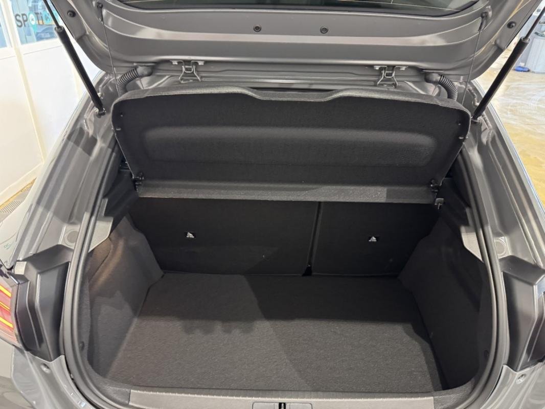 Peugeot 208 - Photo 20