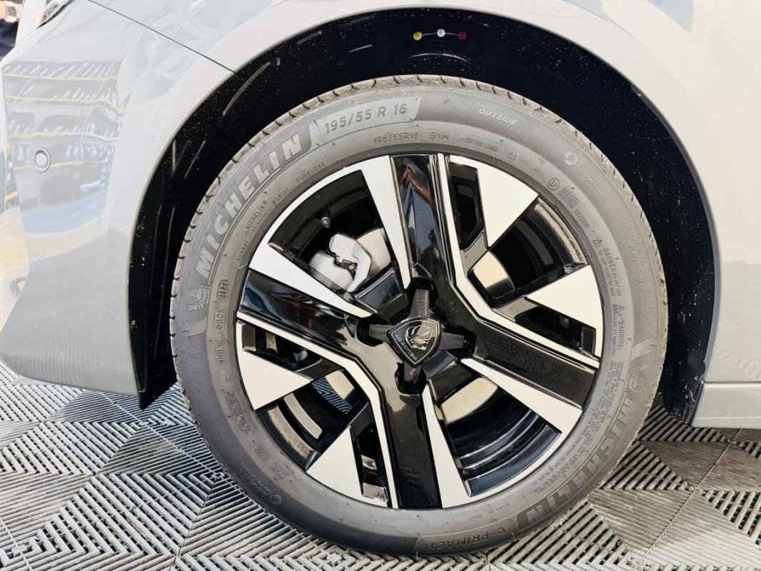 Peugeot 208 - Photo 5