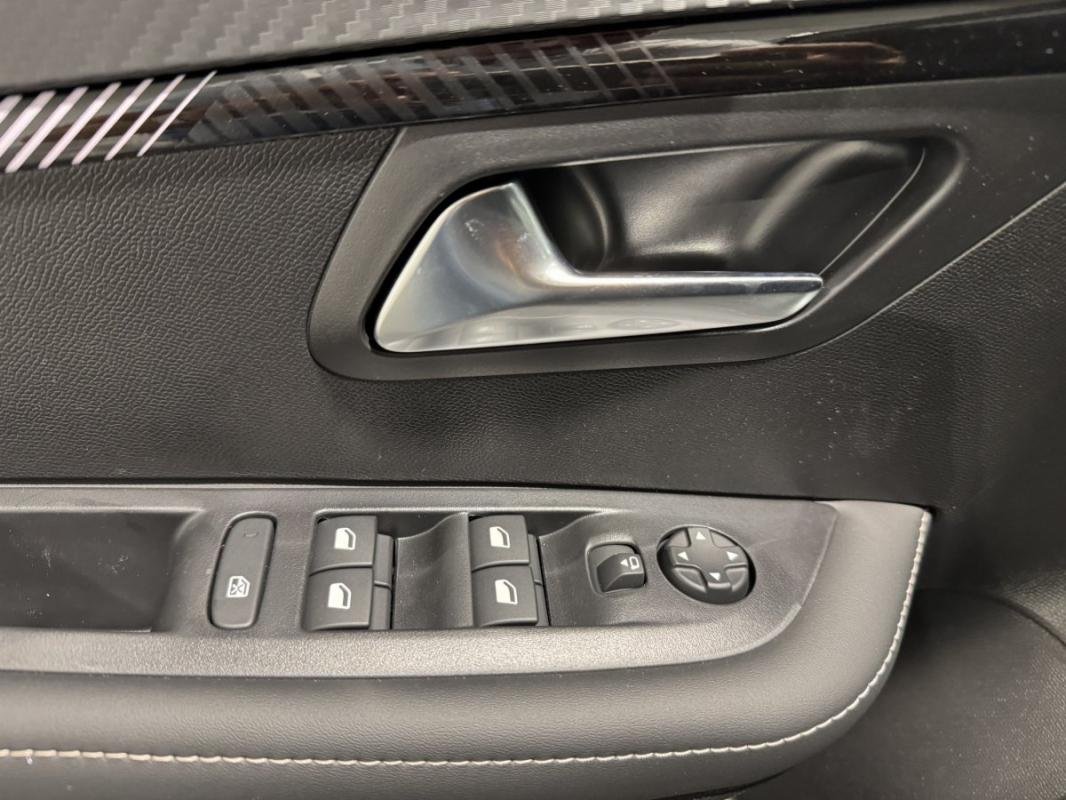 Peugeot 208 - Photo 9