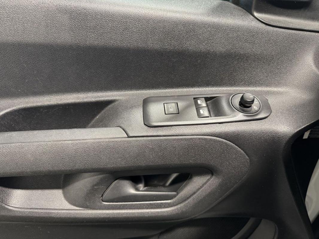 Peugeot Partner - Photo 9