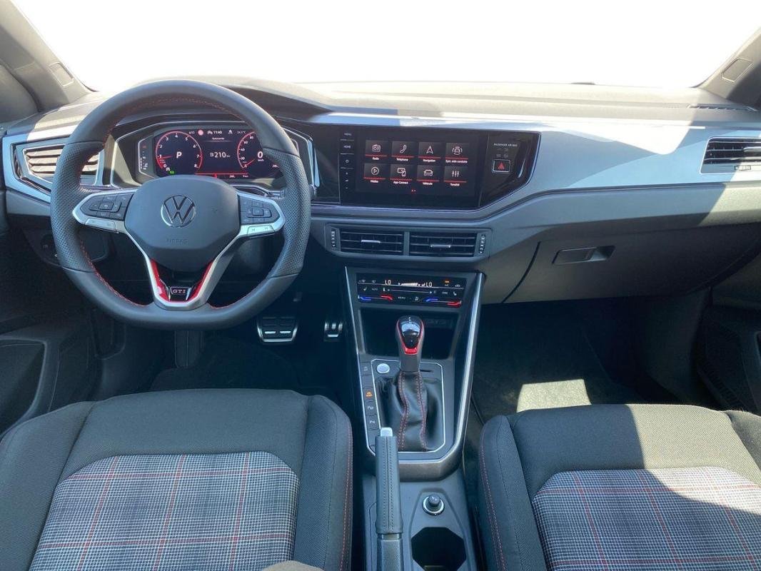 Volkswagen Polo - Photo 15