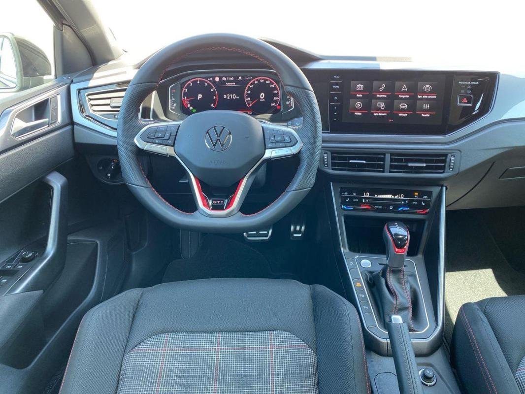 Volkswagen Polo - Photo 31
