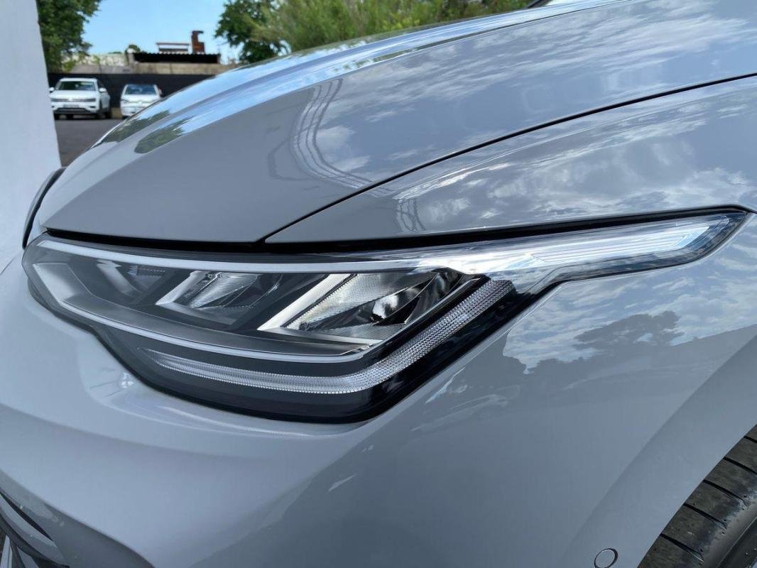 Volkswagen Golf - Photo 11
