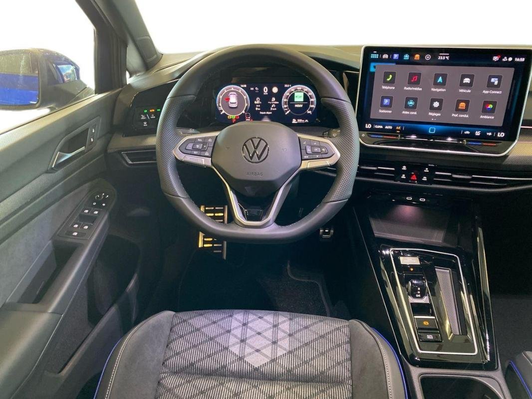 Volkswagen Golf - Photo 9