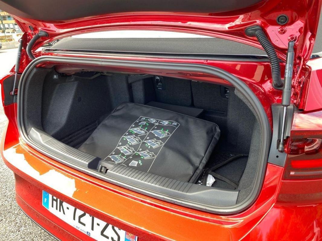 Volkswagen T-Roc - Photo 20