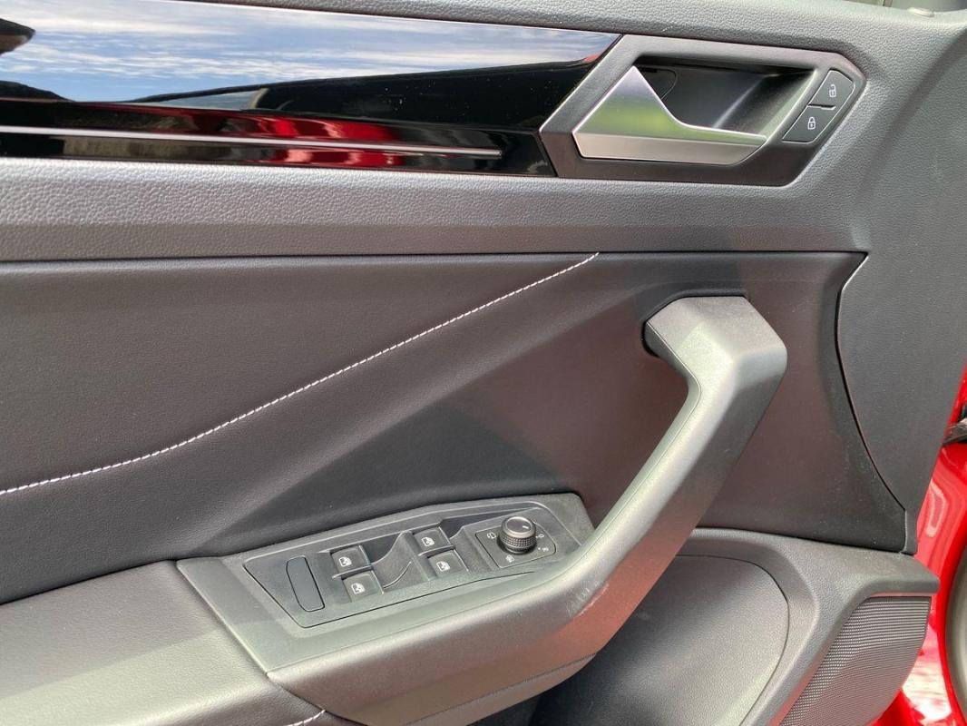 Volkswagen T-Roc - Photo 29