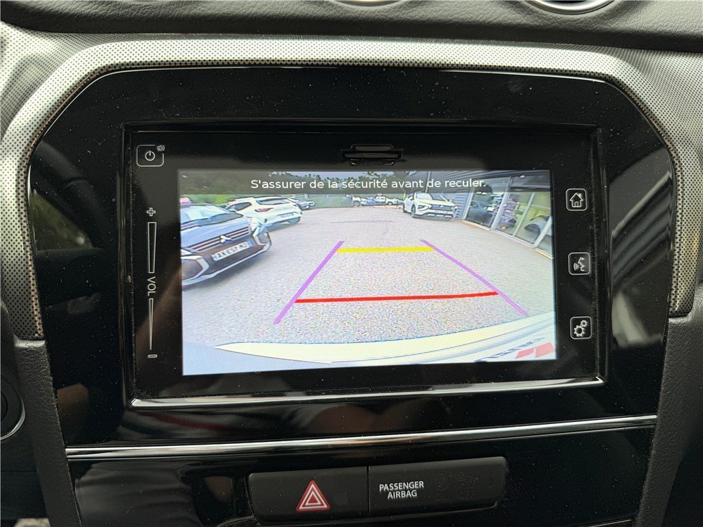 Suzuki Vitara - Photo 18