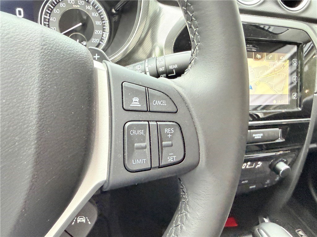 Suzuki Vitara - Photo 22
