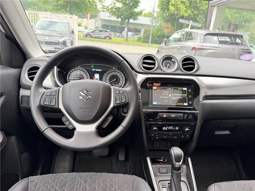 Suzuki Vitara - Photo 9