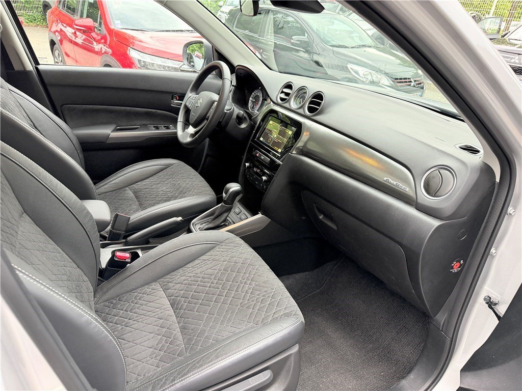 Suzuki Vitara - Photo 10