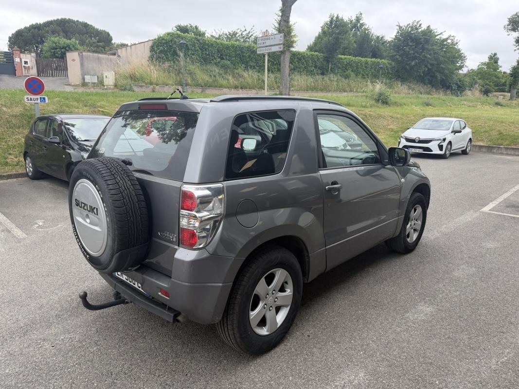 Suzuki Grand Vitara - Photo 3