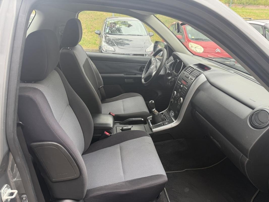 Suzuki Grand Vitara - Photo 5