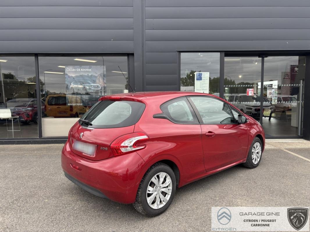 Peugeot 208 - Photo 3