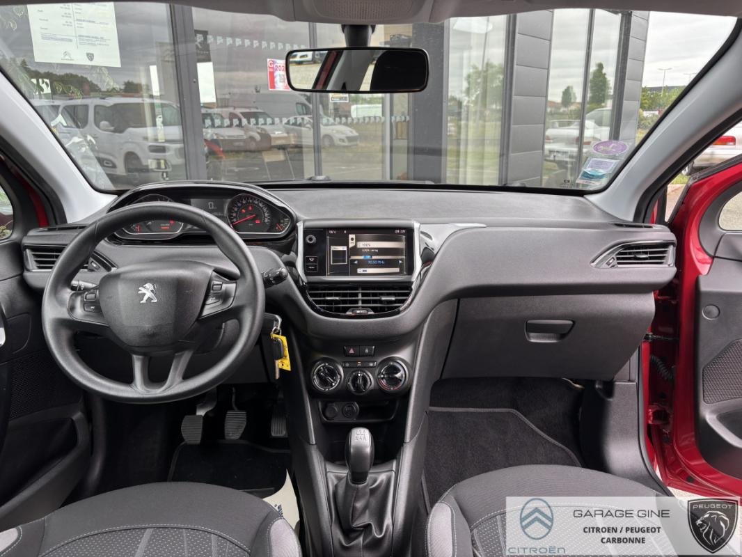 Peugeot 208 - Photo 8