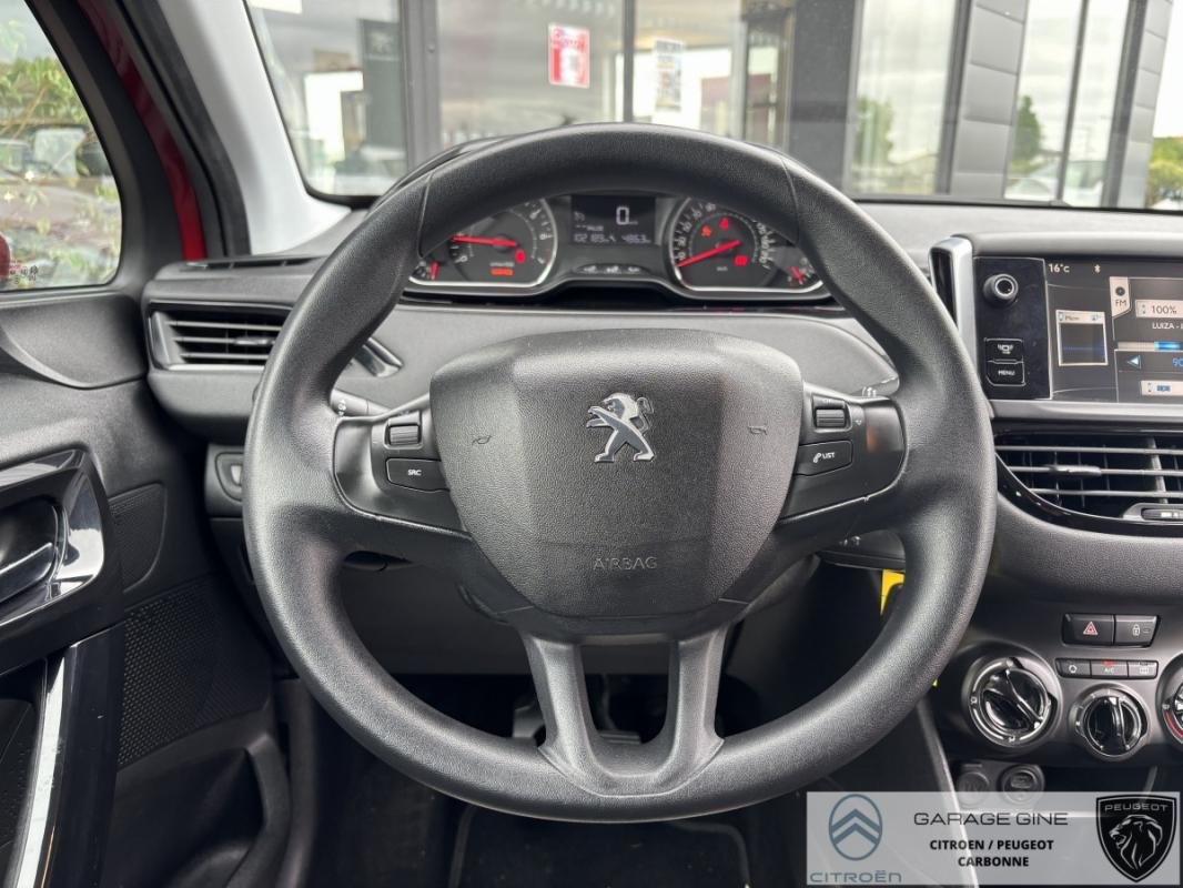 Peugeot 208 - Photo 9