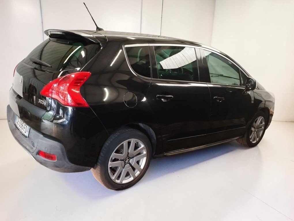 Peugeot 3008 HYbrid4 - Photo 7